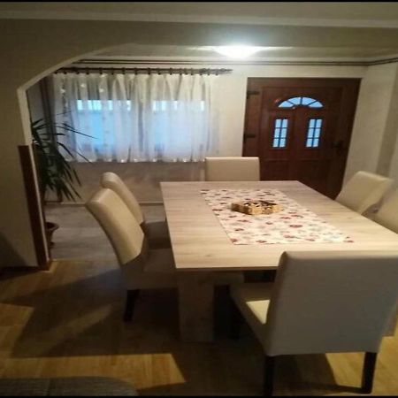 אוגולין Apartman Anna מראה חיצוני תמונה